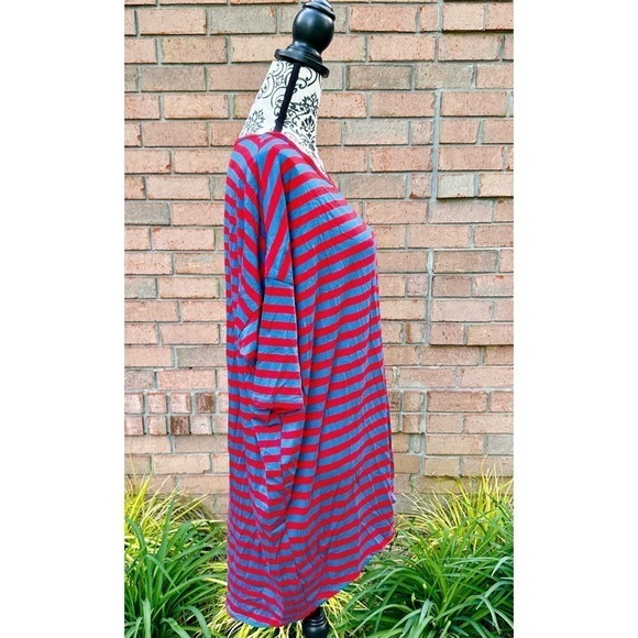 NWT Lularoe Blue & Red Striped Irma Top Size Large - Picture 3 of 9